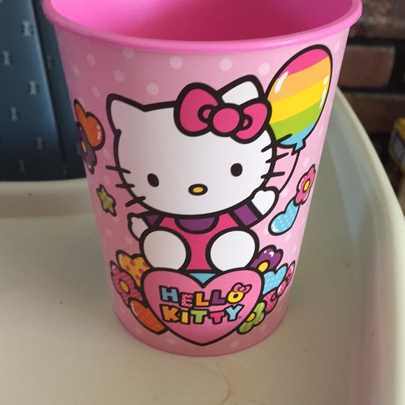 Hello Kitty bundle - Picture 6 of 8
